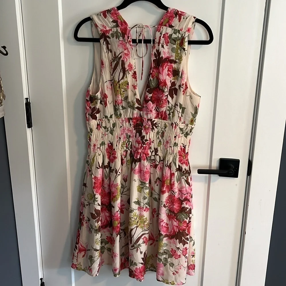 Abercombie & Fitch Smocked Plunge Sleeveless Dress Sz Large Pink Floral V Neck